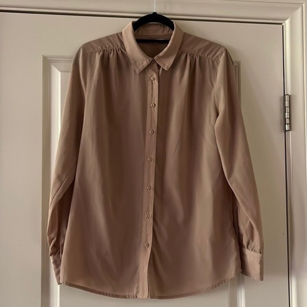GAP Men's Casual Button Down Shirt - Tan